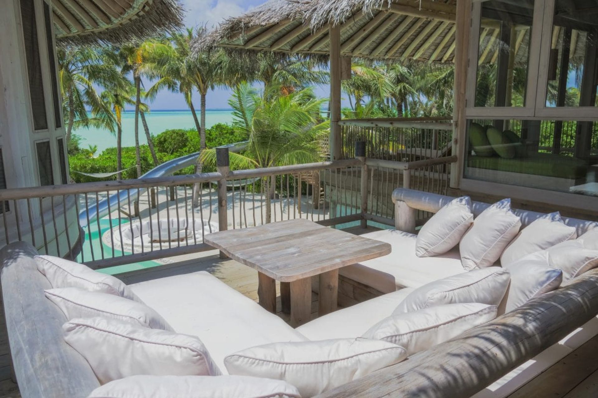 xr:d:DAFNRa9stE0:33,j:36418363272,t:22092709